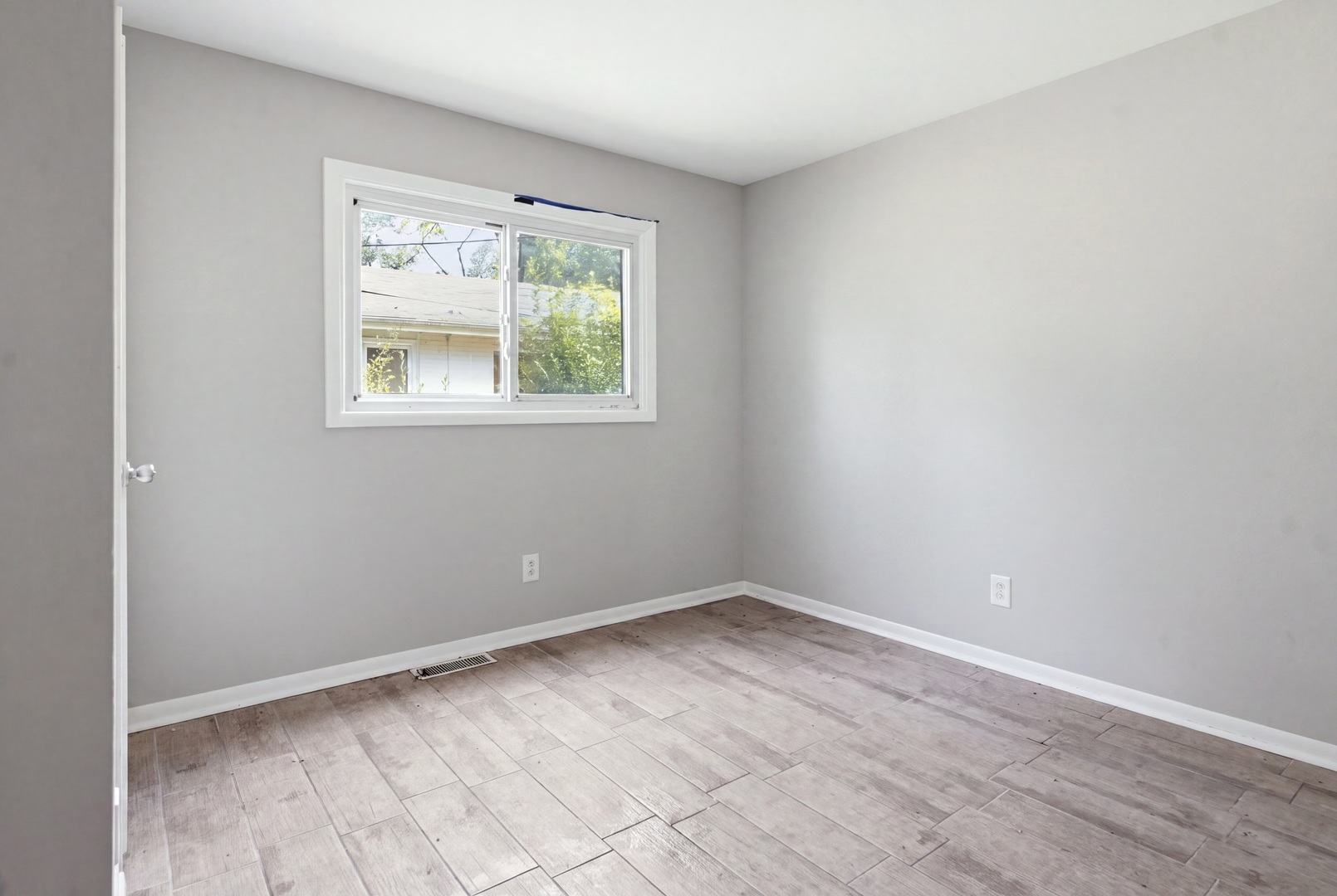 703 Circle Drive Property Photo 13