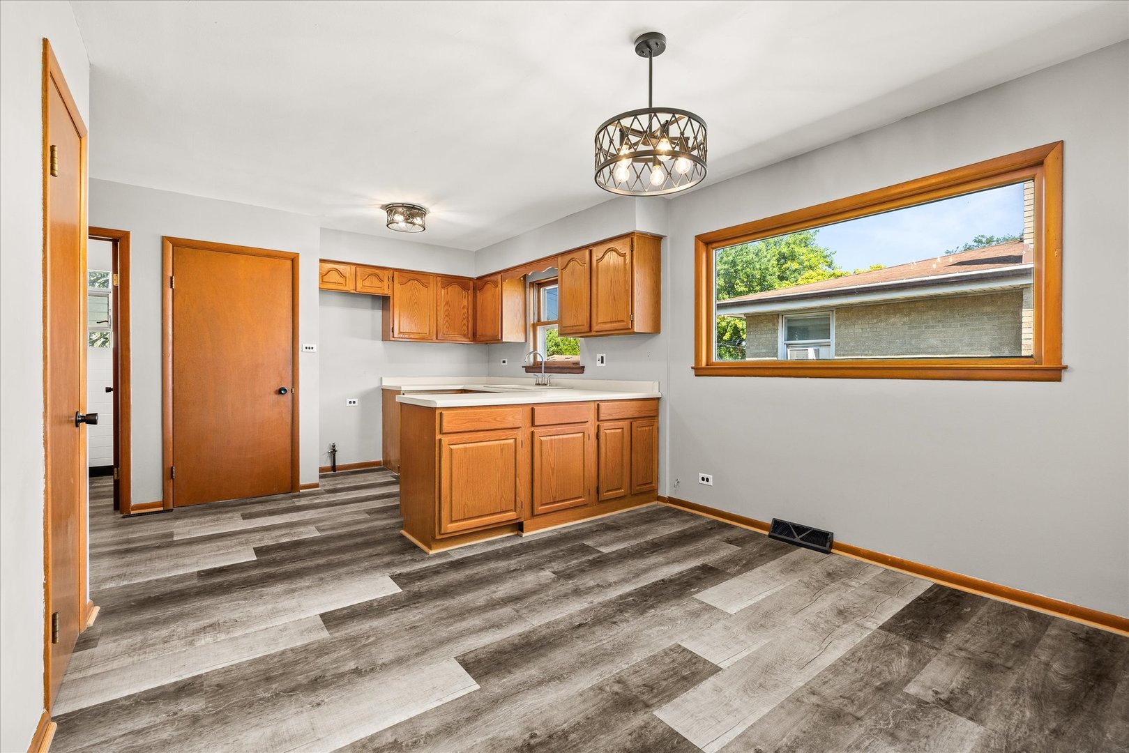 4312 Prairie Avenue Property Photo 17