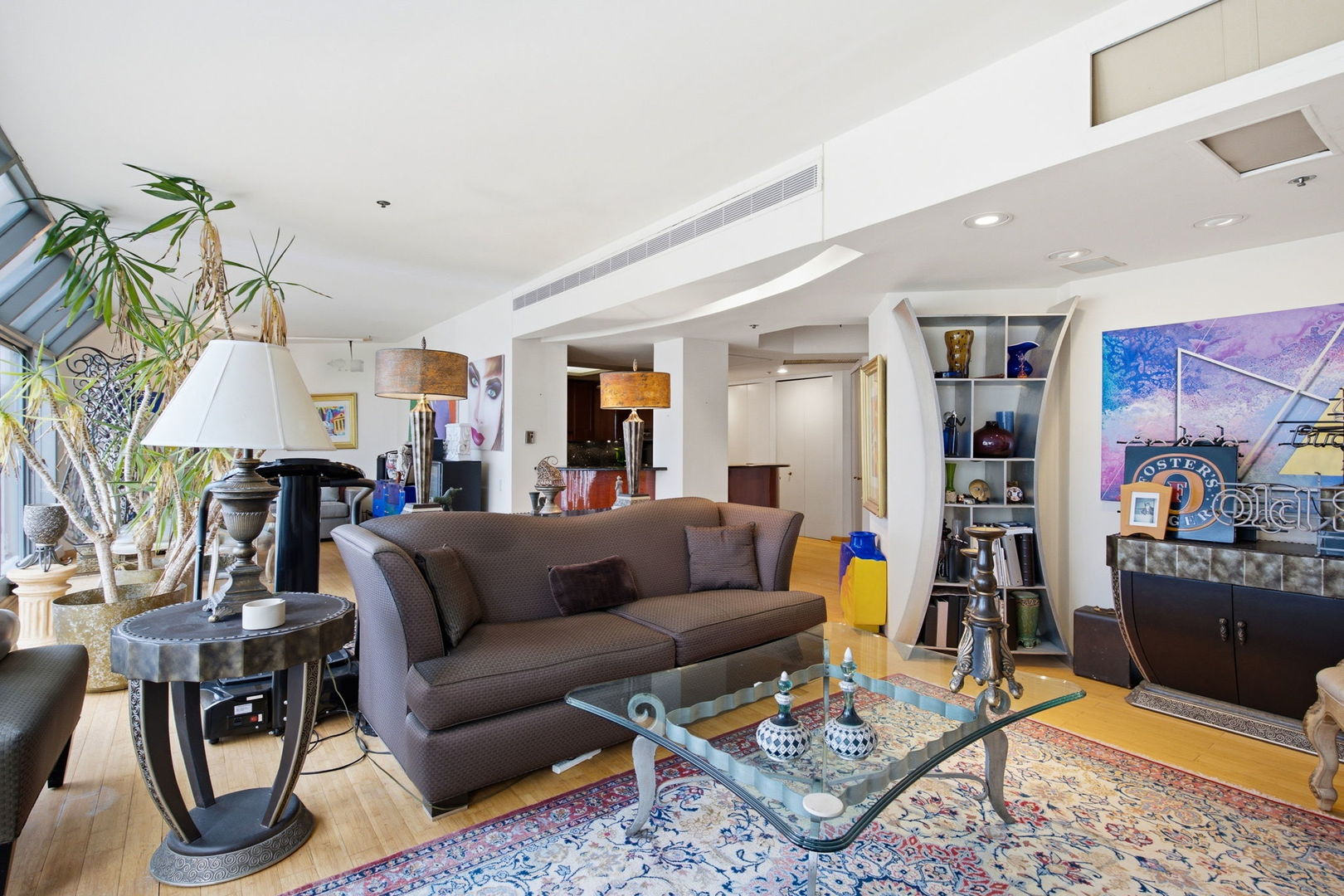 950 N Michigan Avenue 4704 Property Photo 4