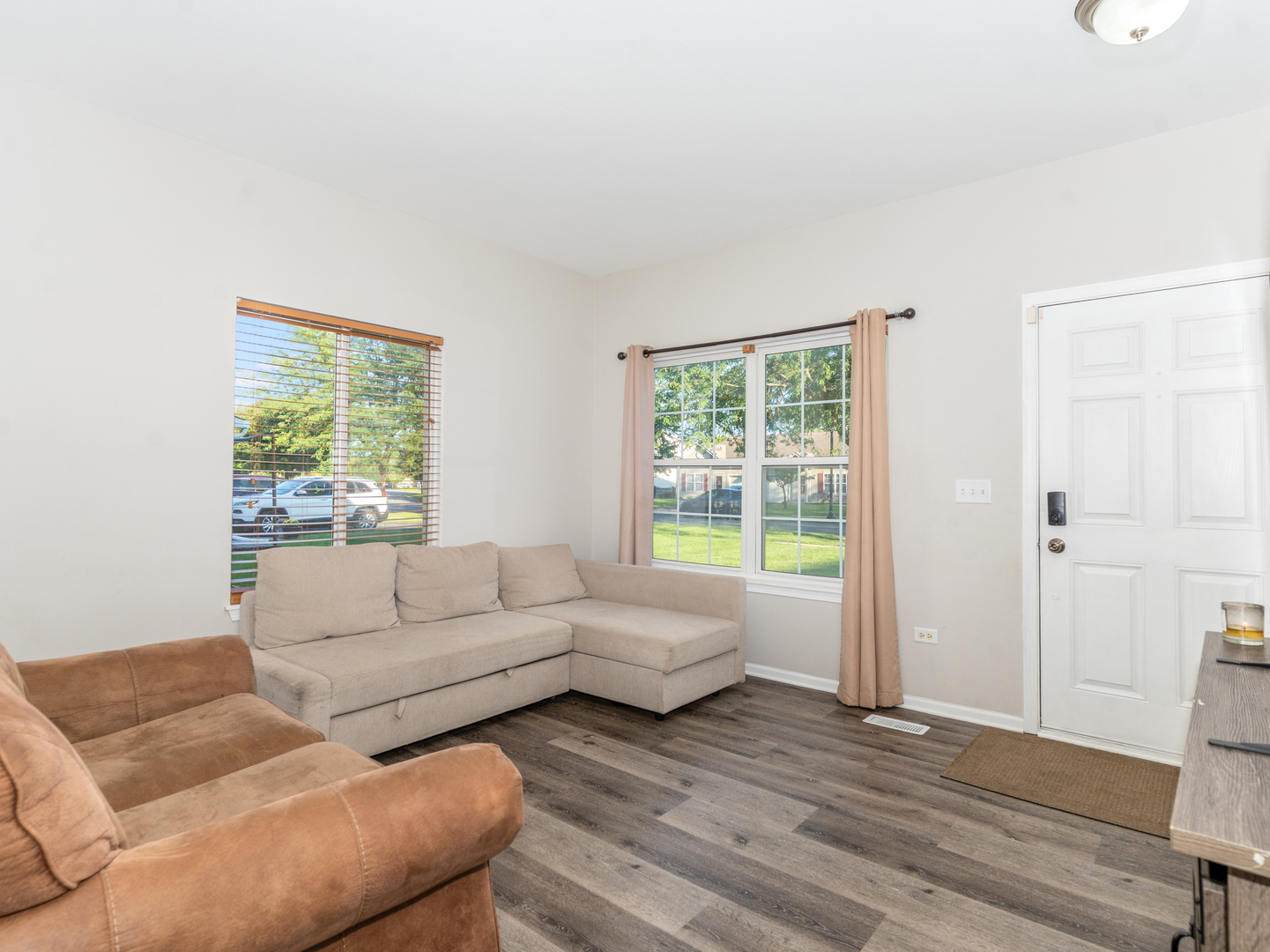 3217 Hoffman Street Property Photo 4