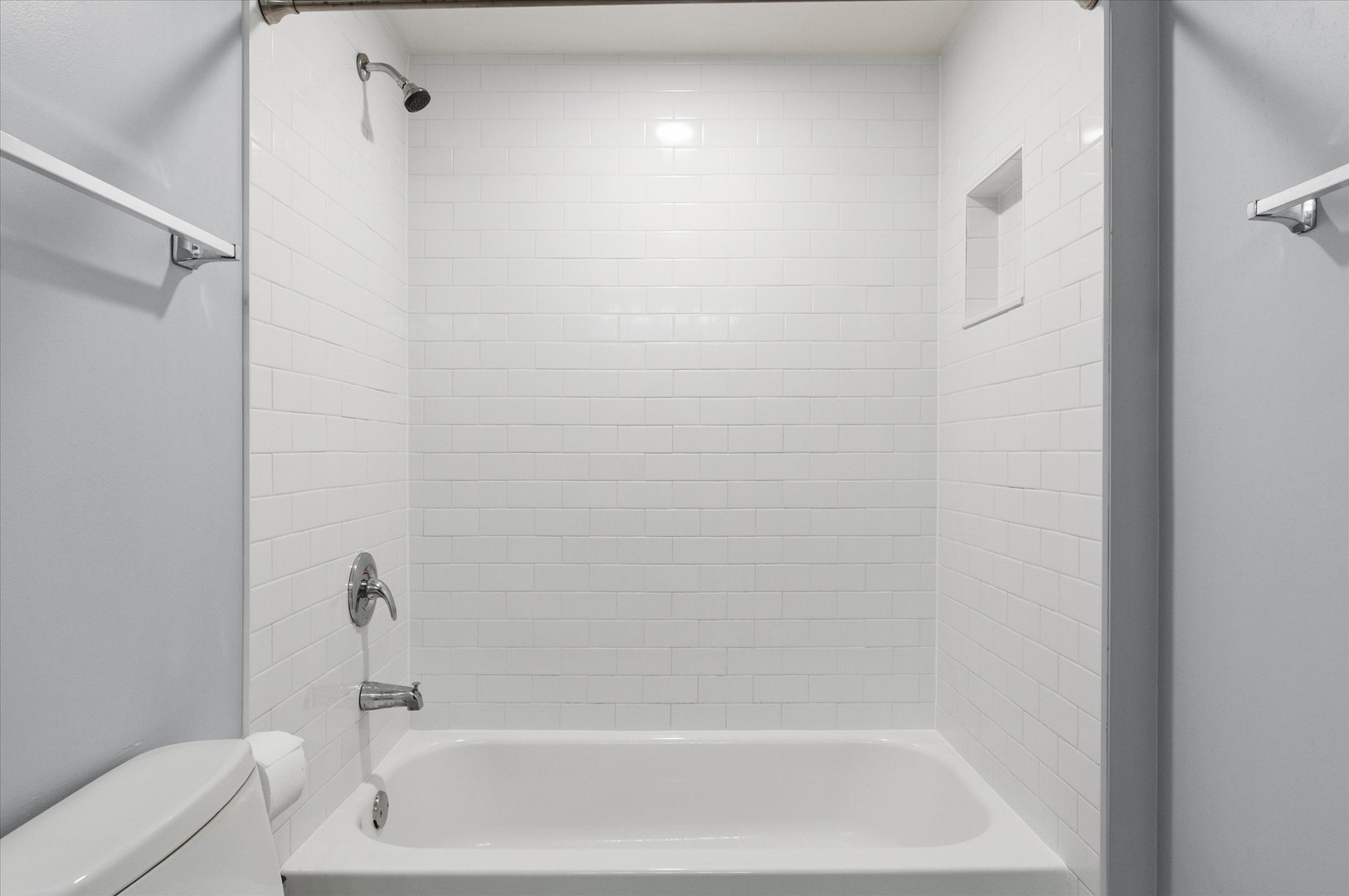 1 S Lincoln Avenue 202 Property Photo 13