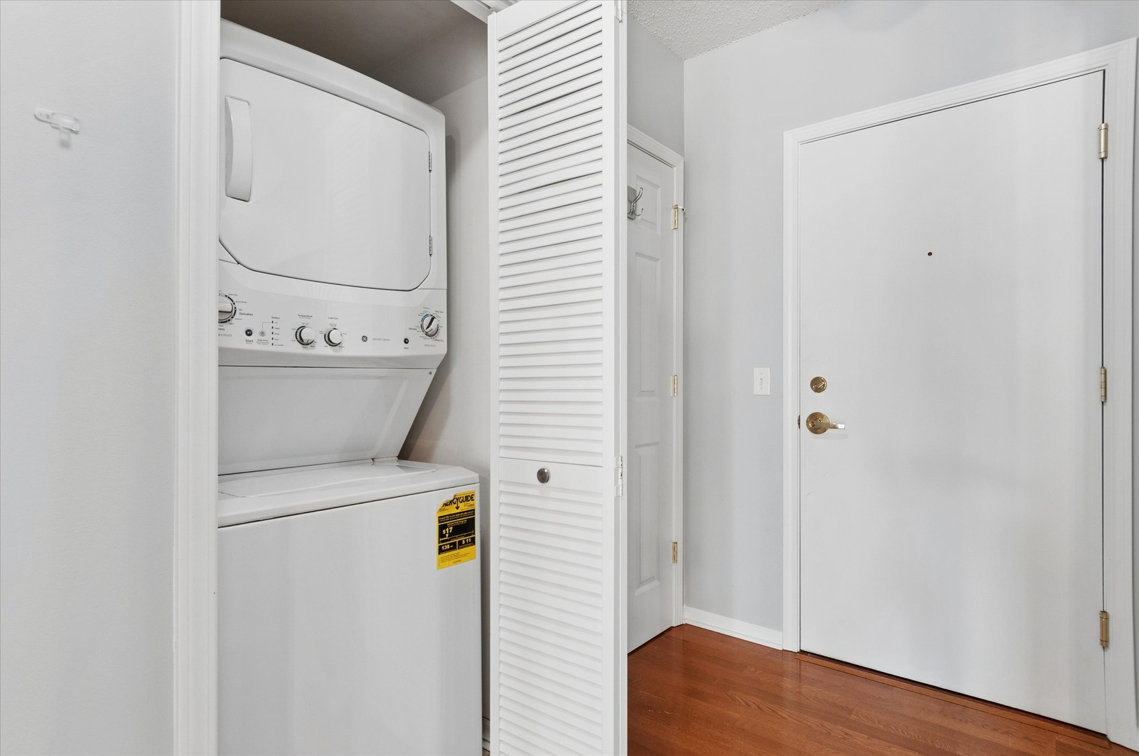 1 S Lincoln Avenue 202 Property Photo 15