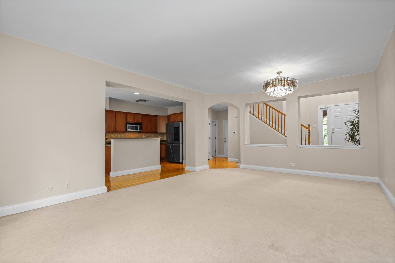 322 Montabello Property Photo 7