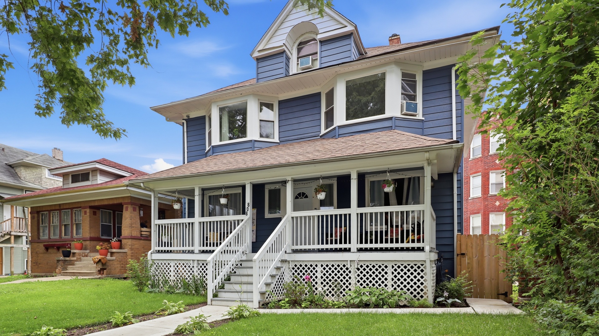 808 S 15th Avenue Property Photo 2
