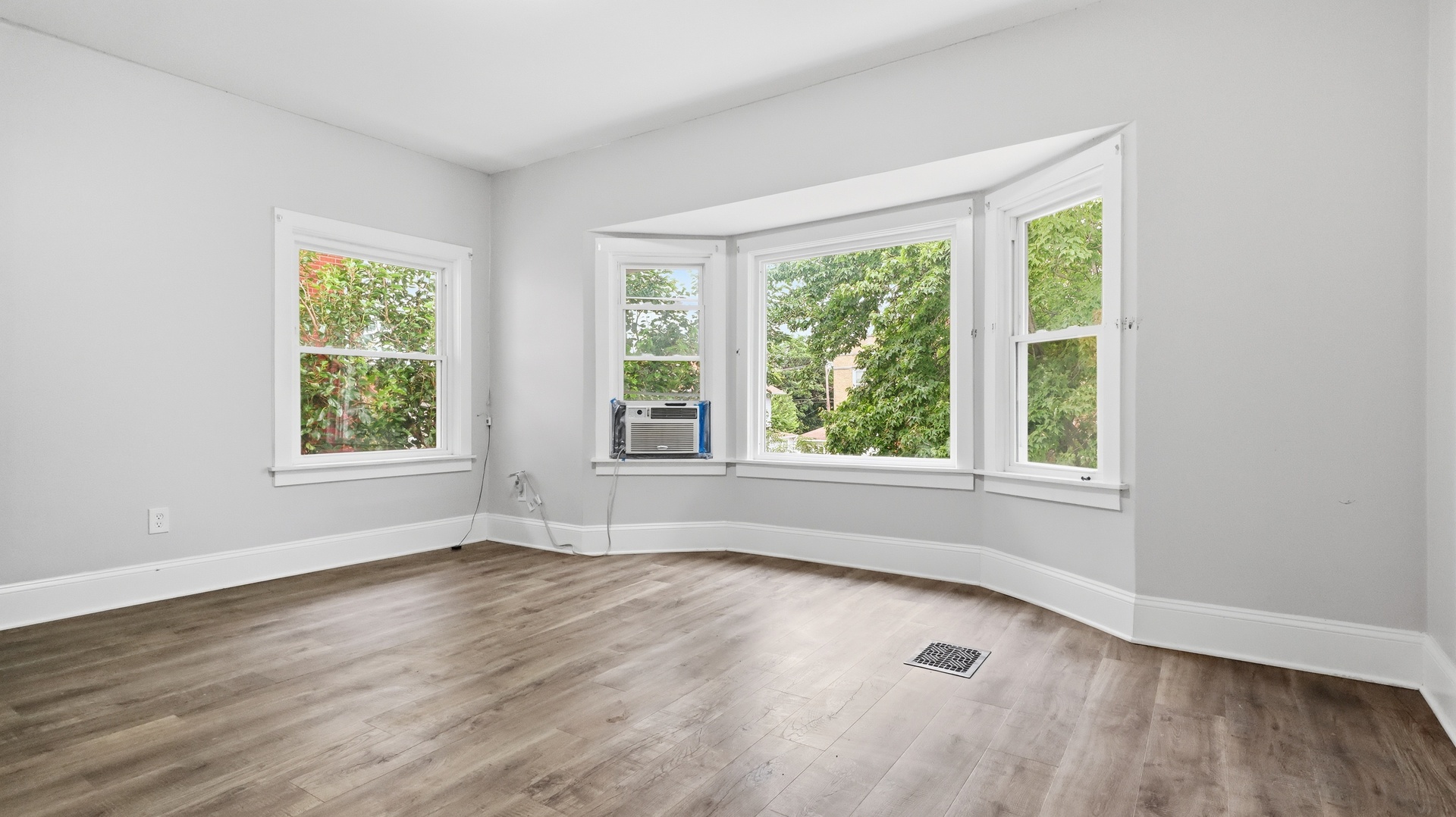 808 S 15th Avenue Property Photo 24