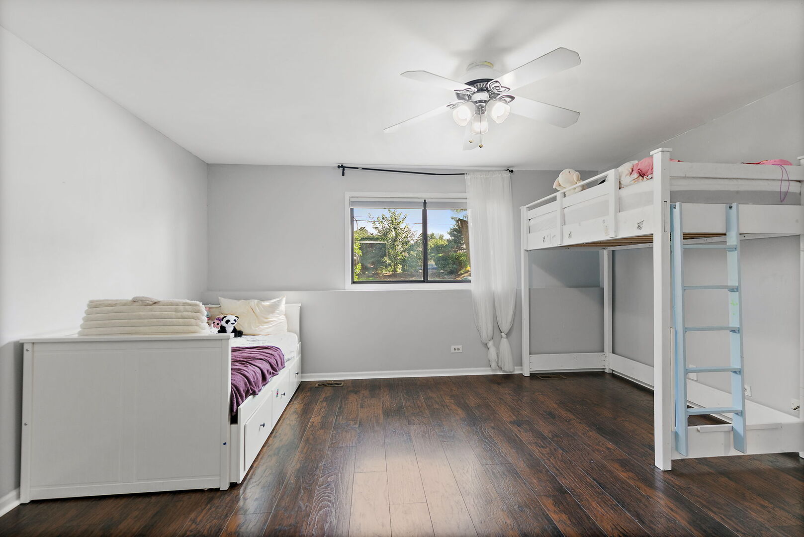 2352 South Street D Property Photo 11