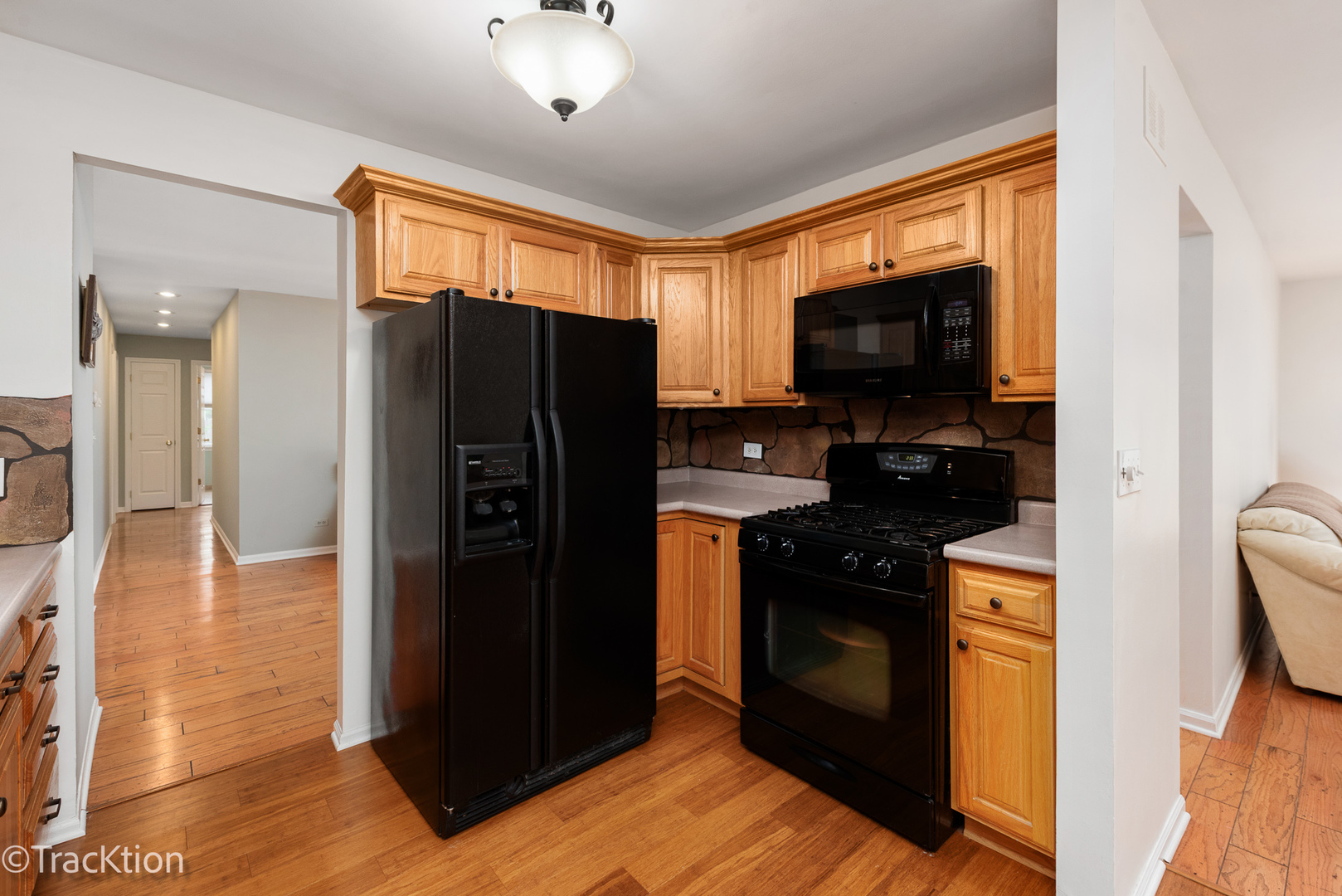 743 Franklin Street Property Photo 4