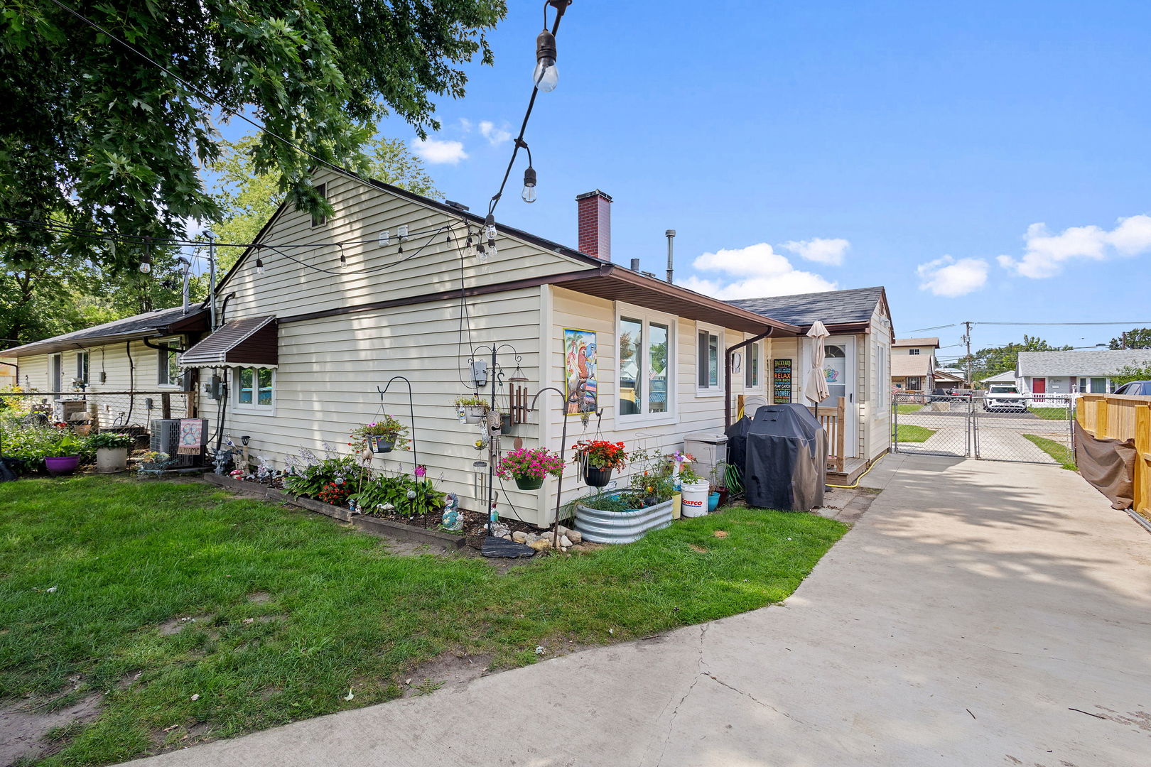 9067 S Main Street Property Photo 17