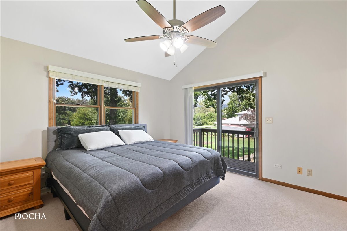 48 Glenda Lane Property Photo 30