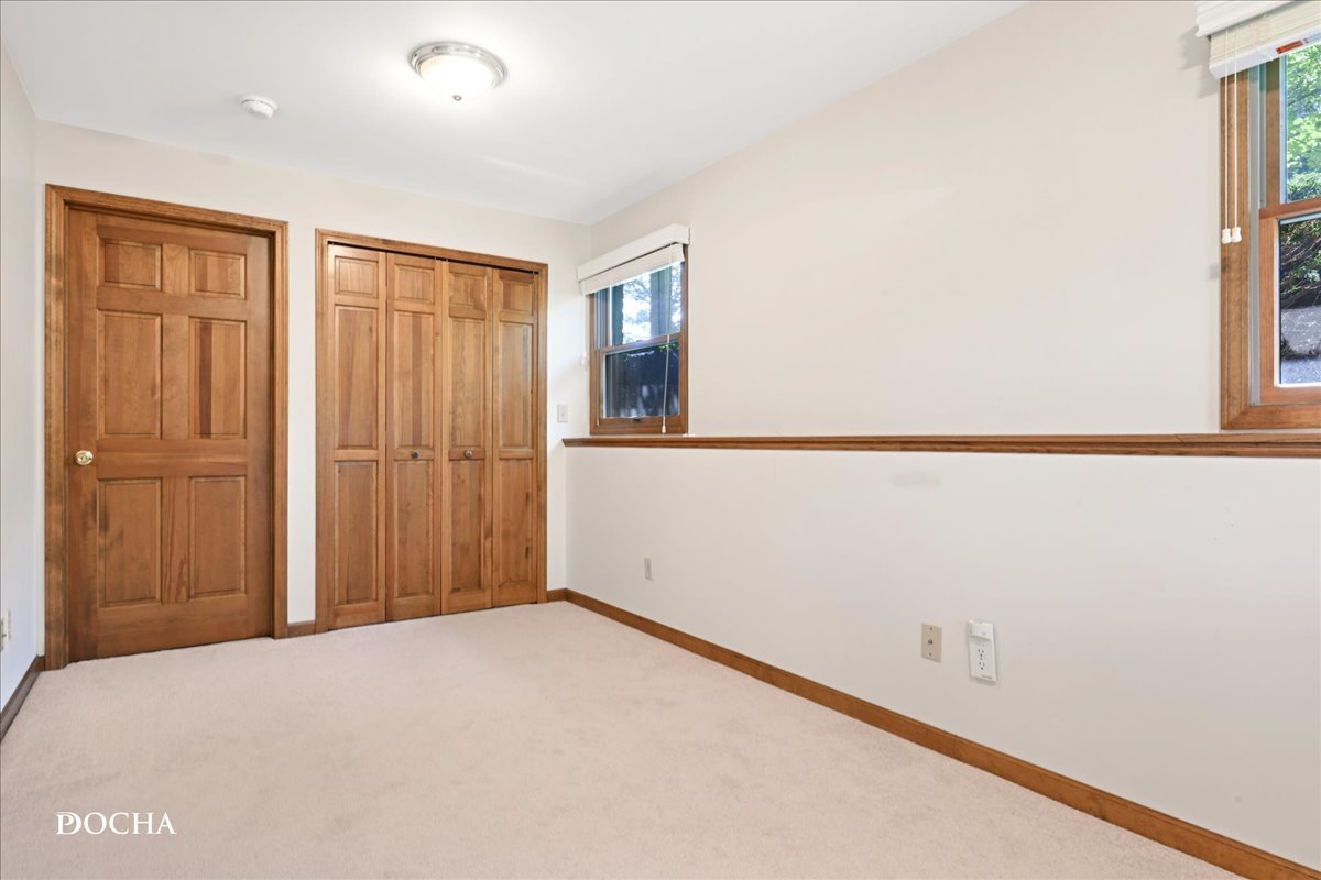 48 Glenda Lane Property Photo 39