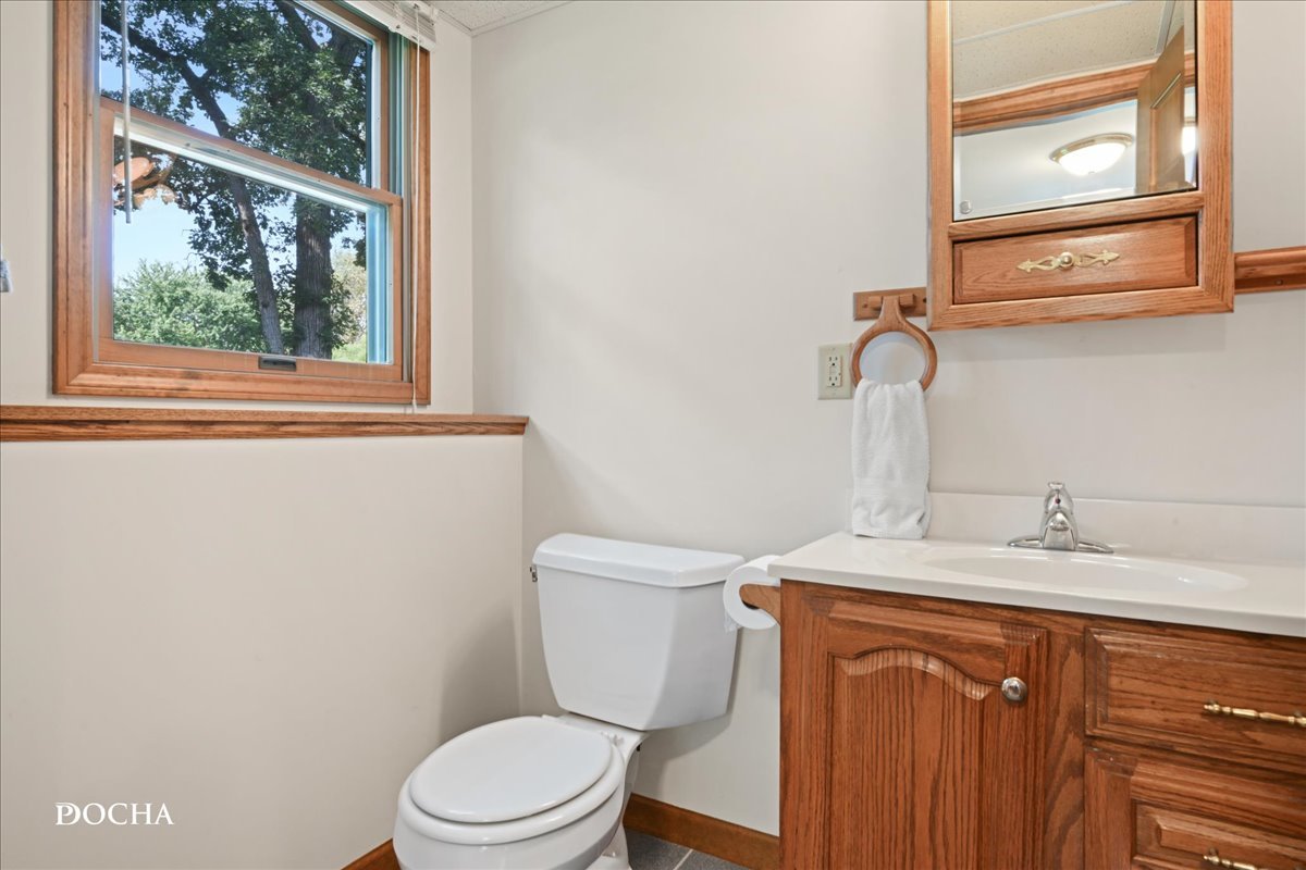 48 Glenda Lane Property Photo 40