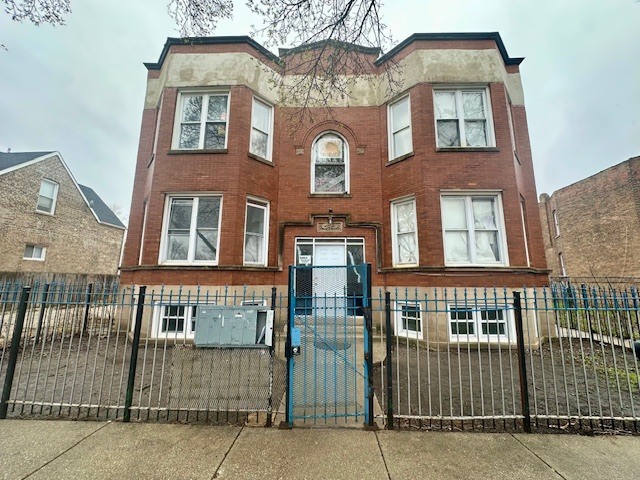 4035-37 W Harrison Street Property Photo 1