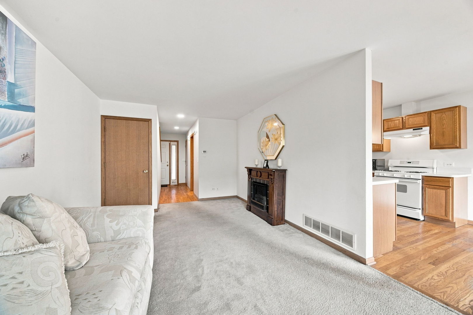 4304 W Termunde Drive Property Photo 2