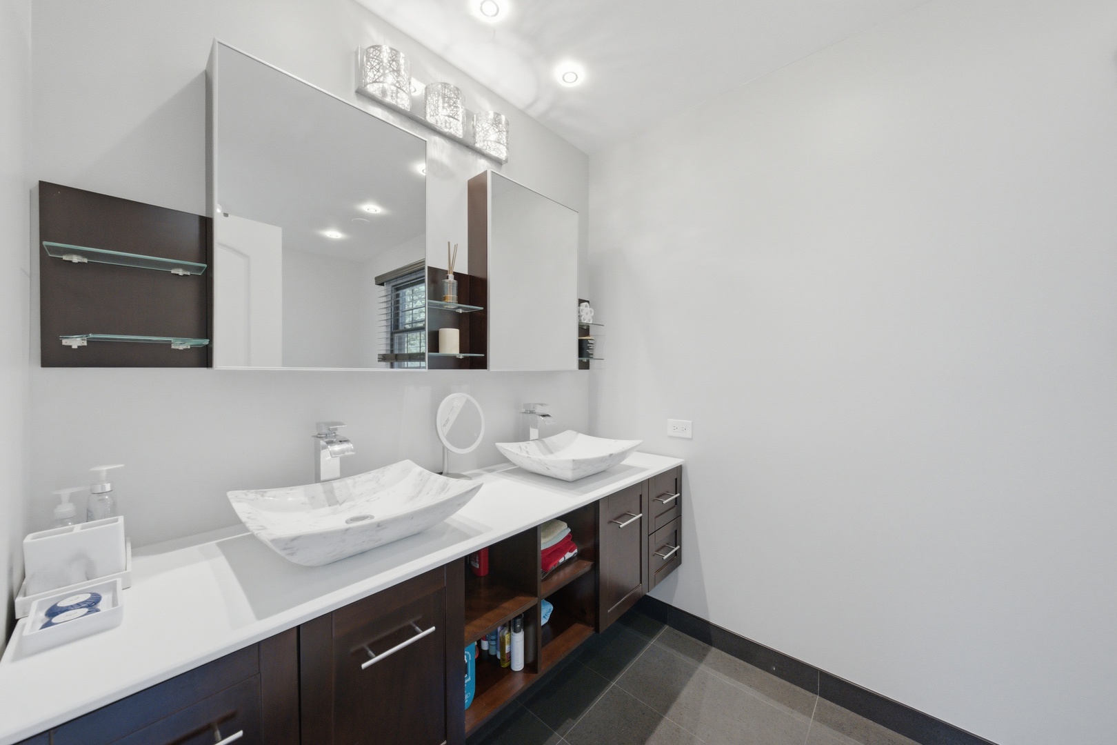 10s230 Grant Street Property Photo 16