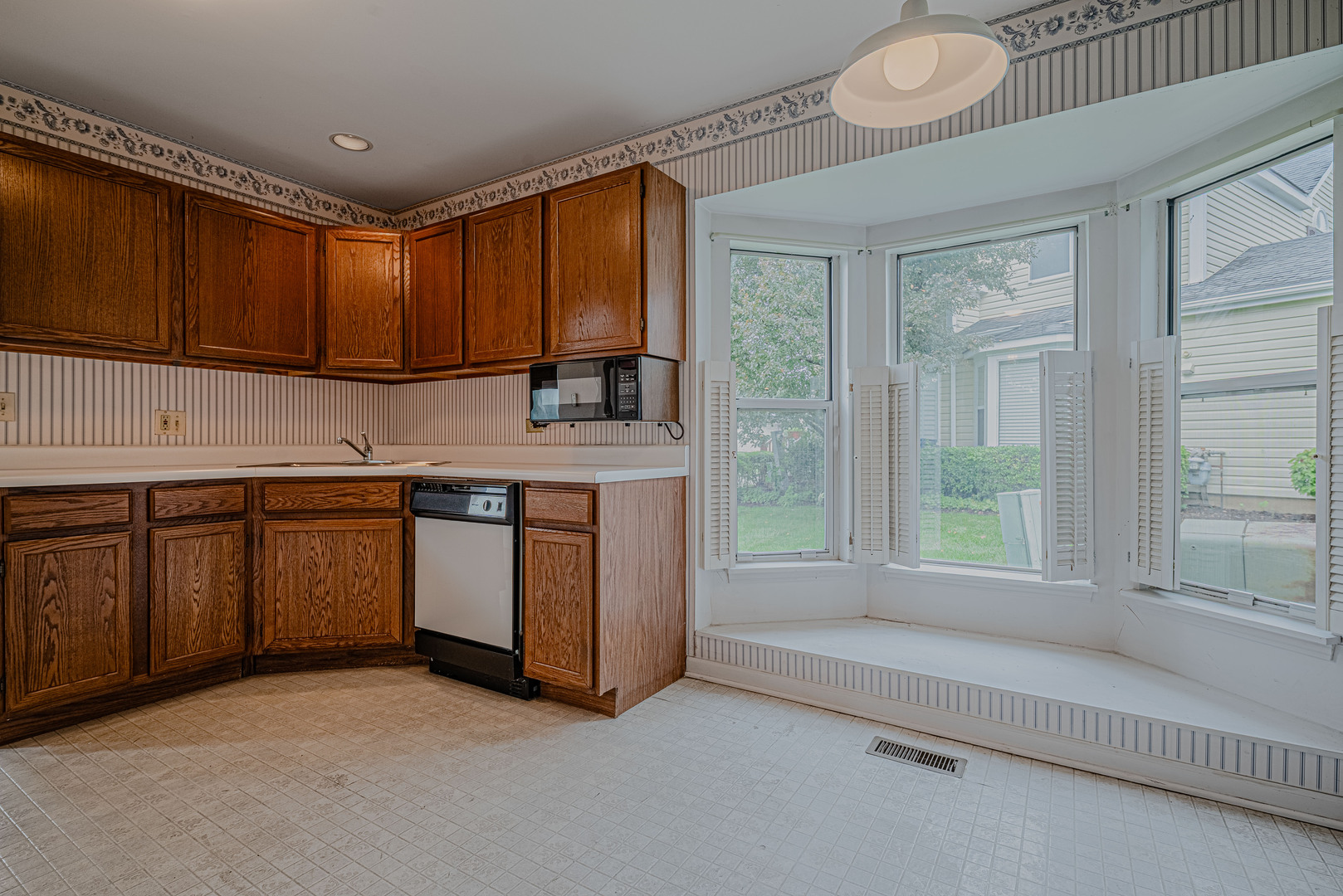 5907 Delaware Avenue Property Photo 11