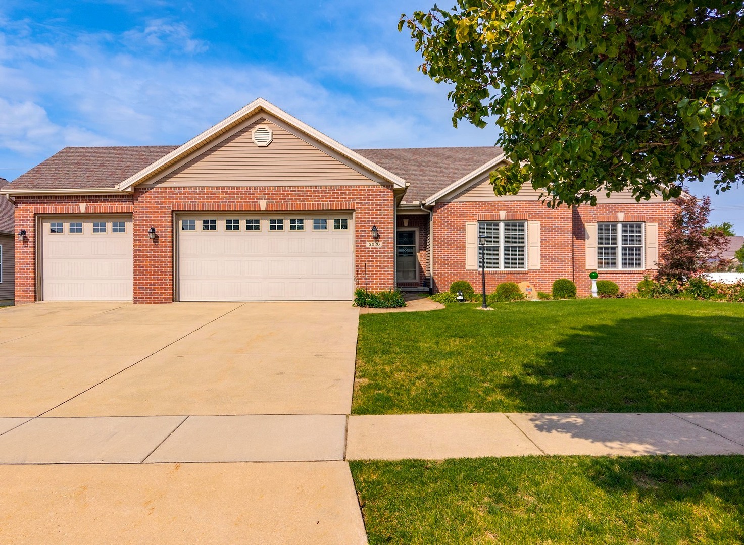 2030 Escalade Road Property Photo 1