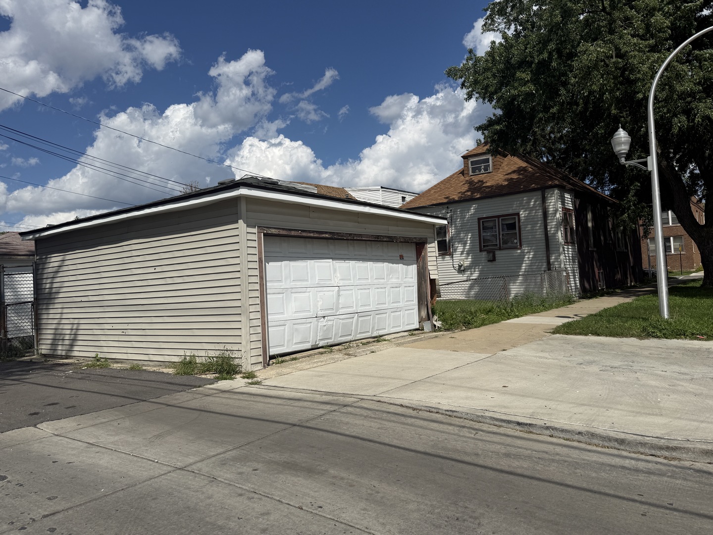 1700 N Parkside Avenue Property Photo 5