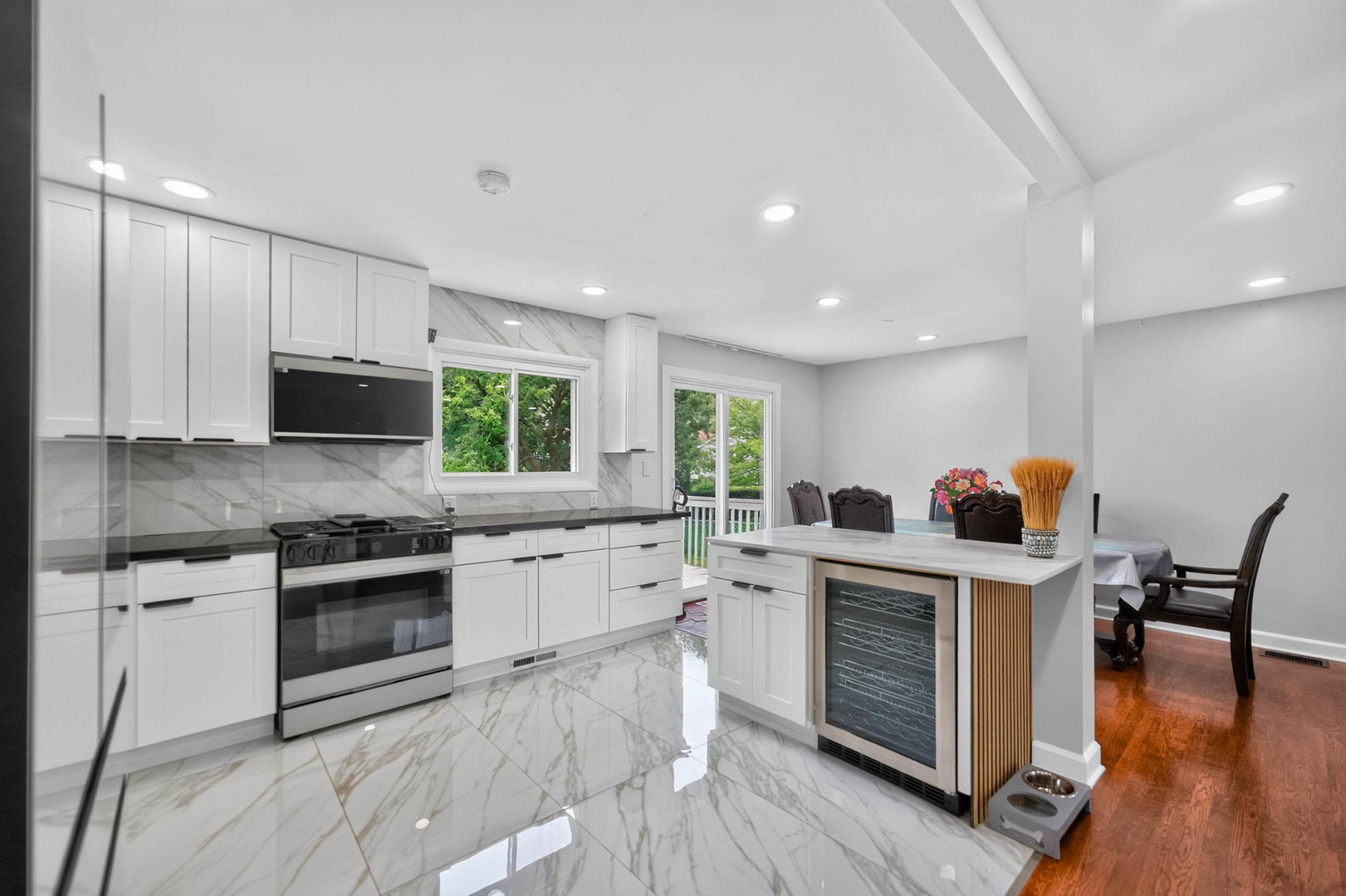 535 Edgemont Lane Property Photo 11
