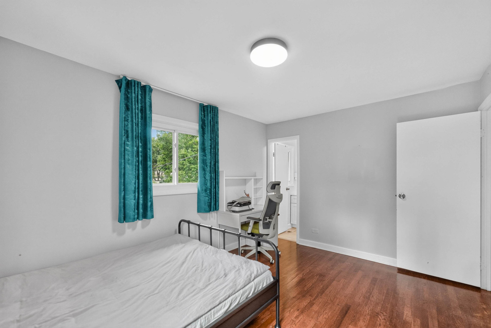 535 Edgemont Lane Property Photo 19