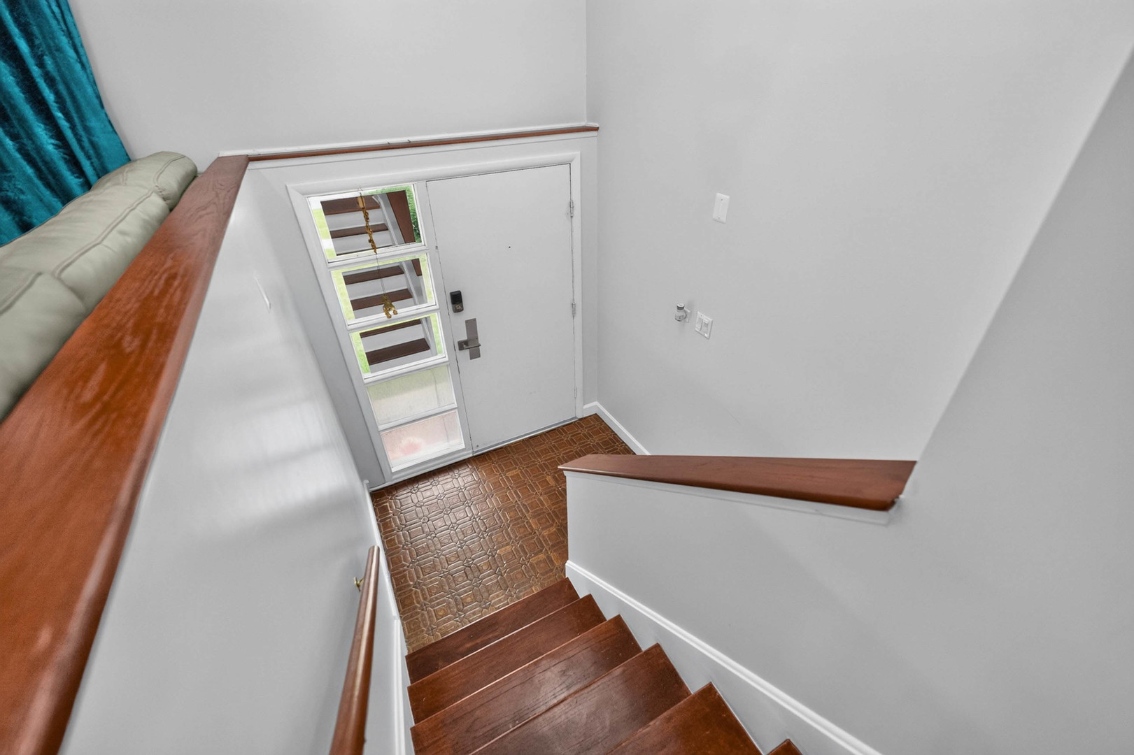 535 Edgemont Lane Property Photo 25