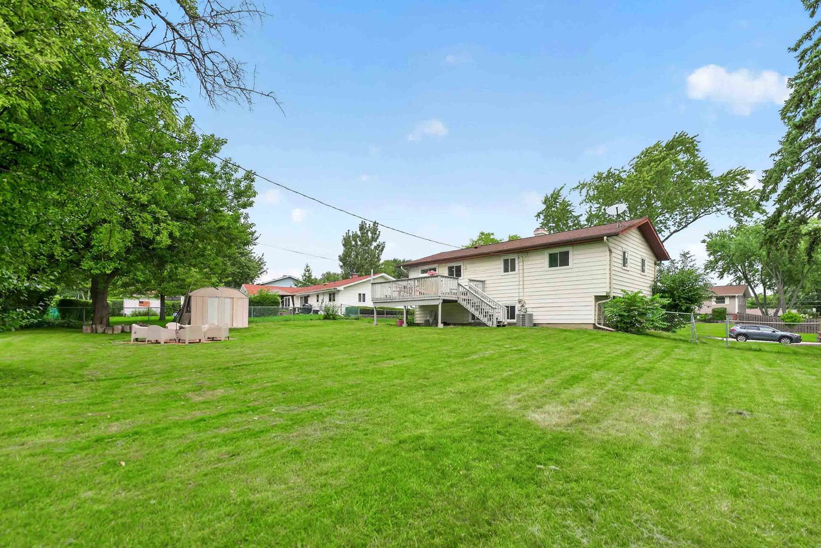 535 Edgemont Lane Property Photo 43
