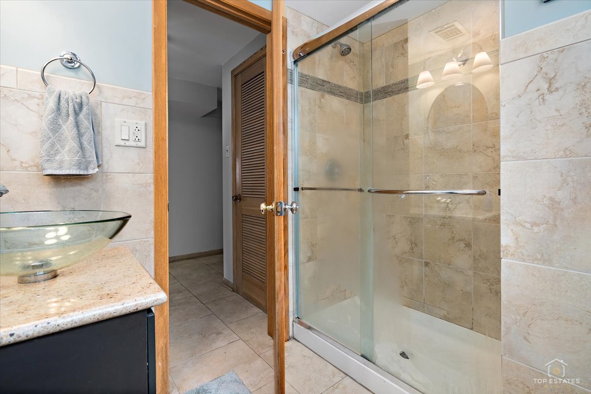 532 N Redfield Court Property Photo 25