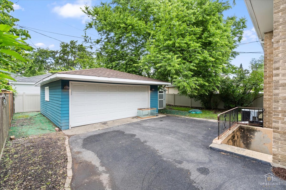 532 N Redfield Court Property Photo 27