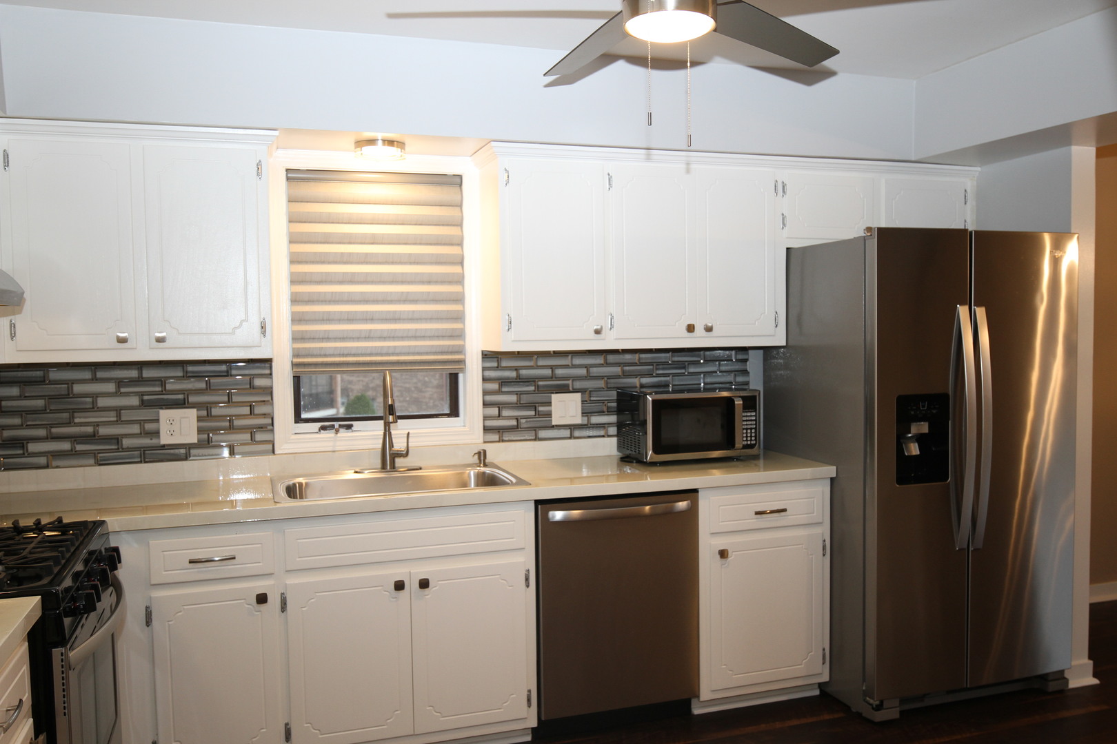 16749 Paxton Avenue 3s Property Photo 9