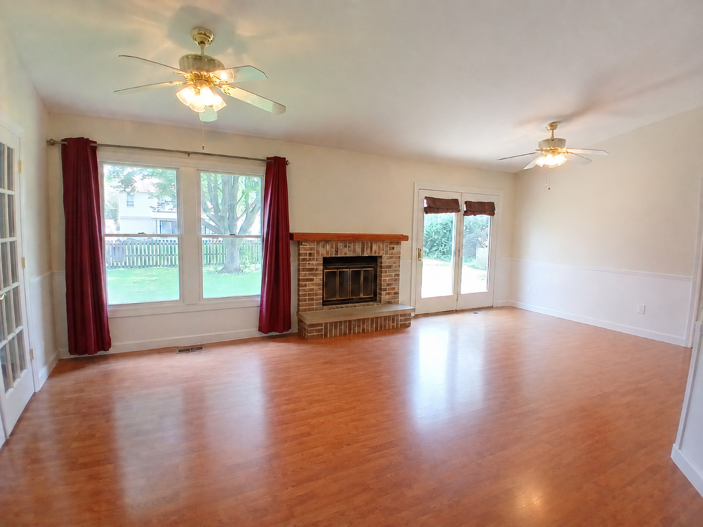1010 Fox Run Lane Property Photo 6