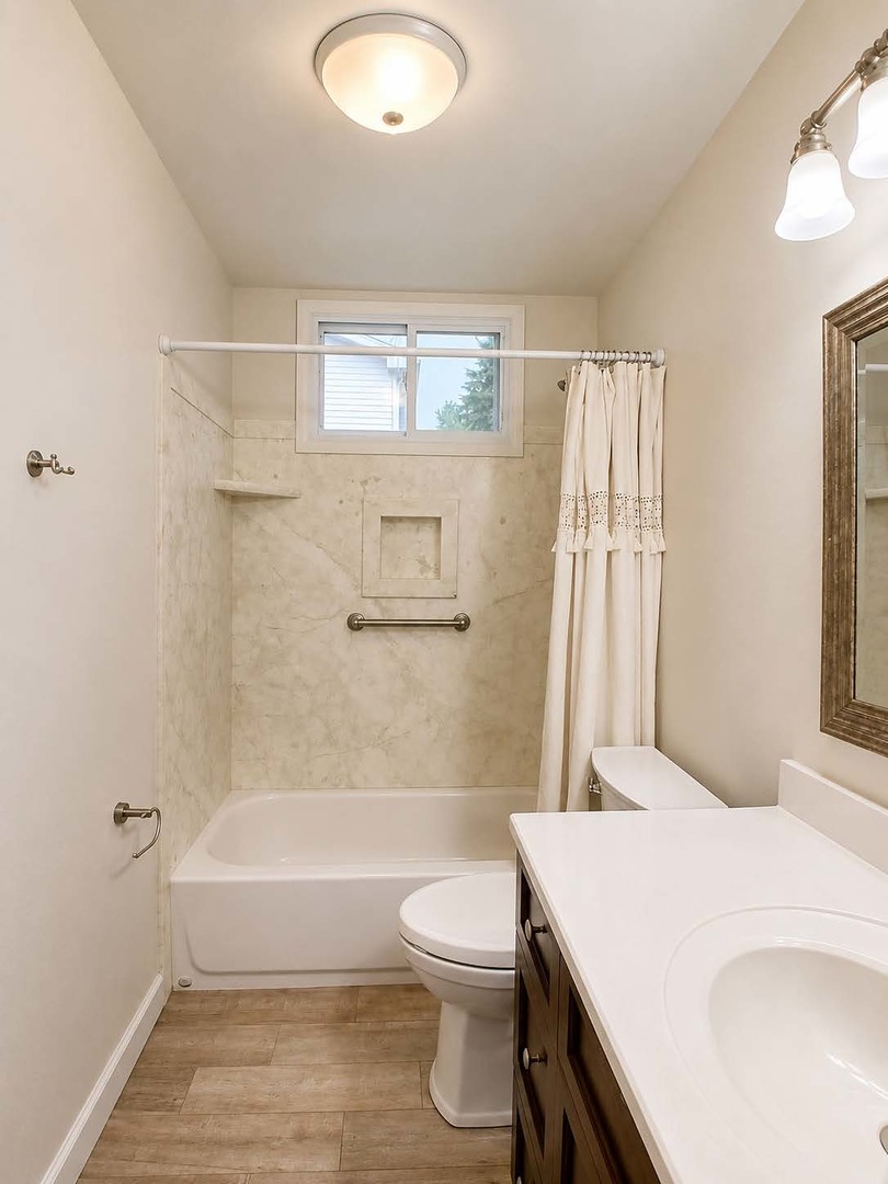 1010 Fox Run Lane Property Photo 24