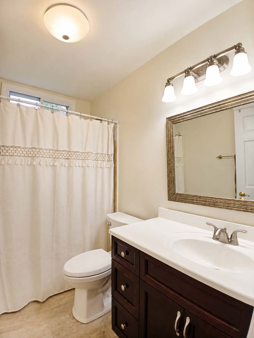 1010 Fox Run Lane Property Photo 25