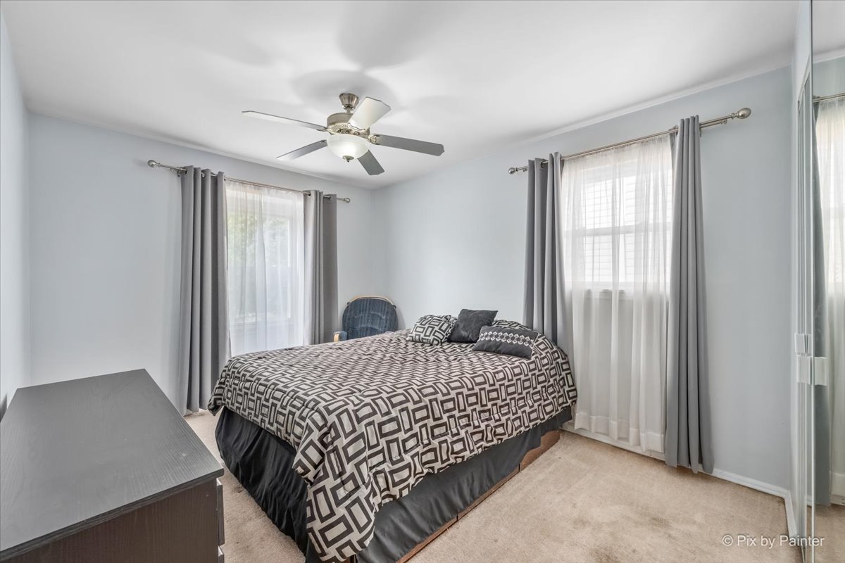 1814 W Catalpa Lane Property Photo 10