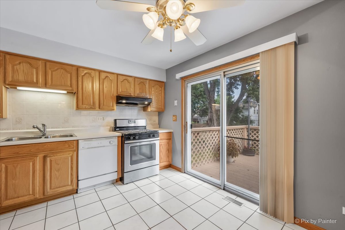 1814 W Catalpa Lane Property Photo 13