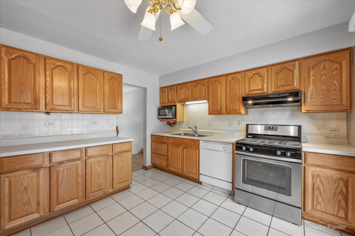 1814 W Catalpa Lane Property Photo 15