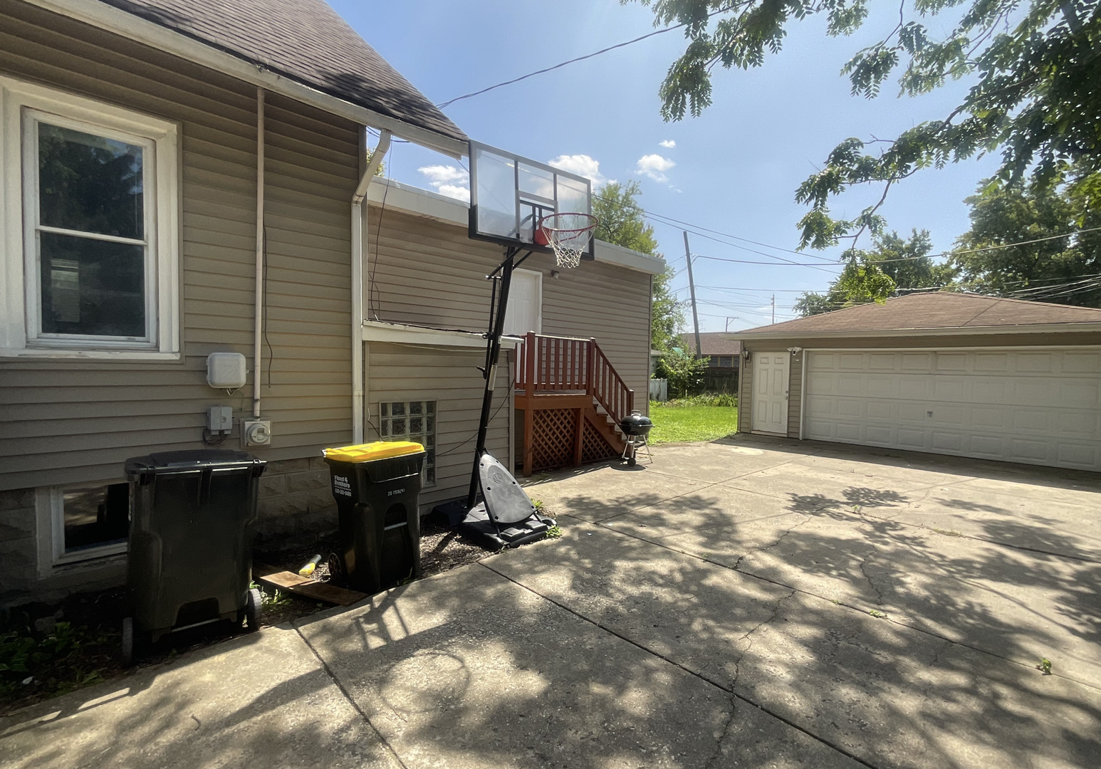 314 E Lincoln Avenue Property Photo 3