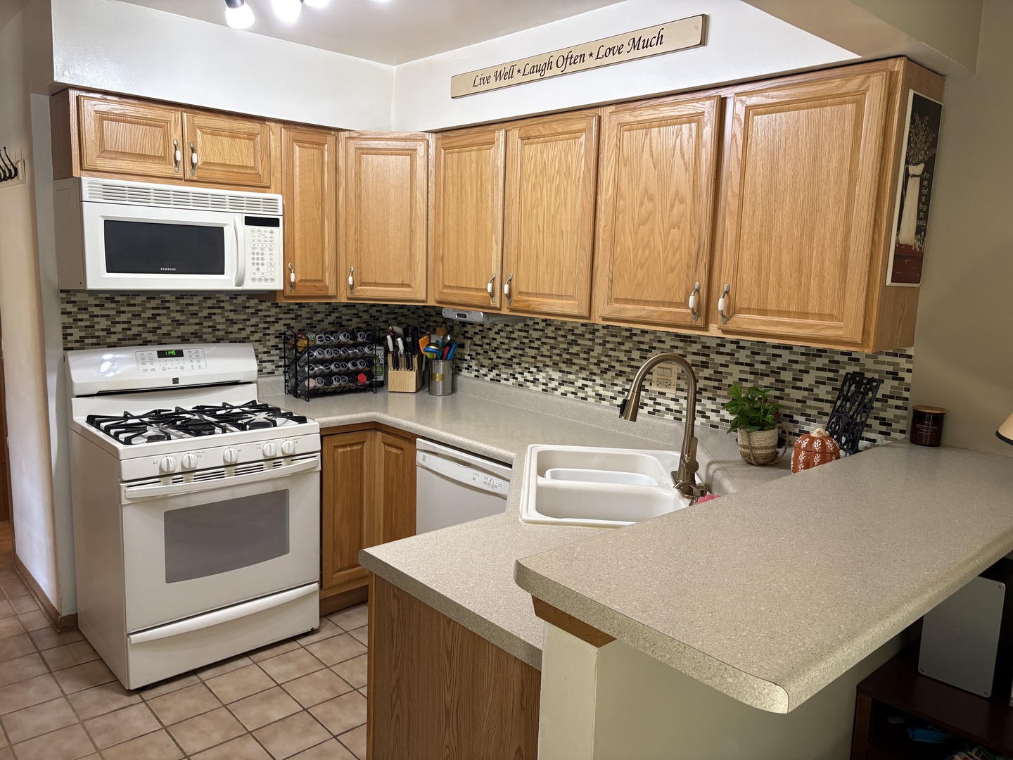 1349 Queensgreen Circle Property Photo 8