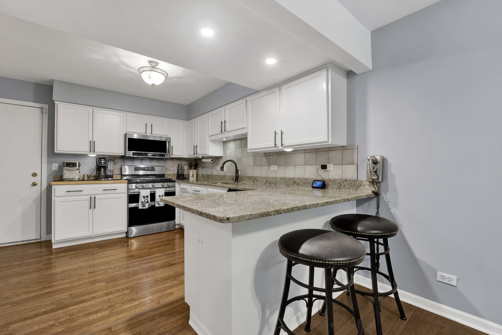 1863 Tamahawk Lane Property Photo 3
