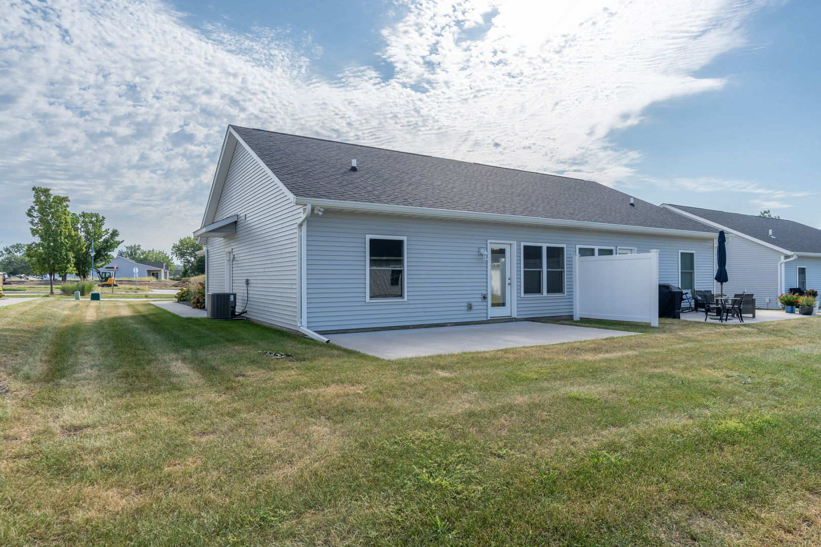 127 Beacon Harbor Parkway Property Photo 22