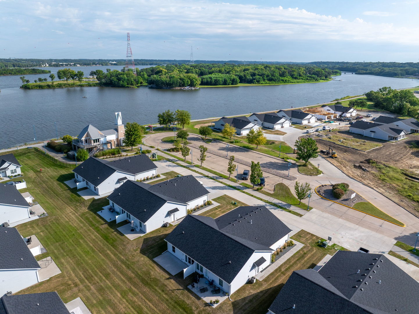 127 Beacon Harbor Parkway Property Photo 25