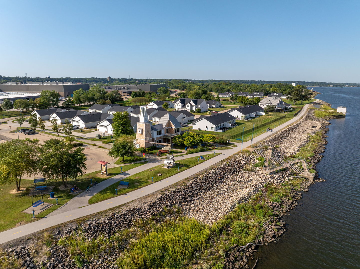 127 Beacon Harbor Parkway Property Photo 29