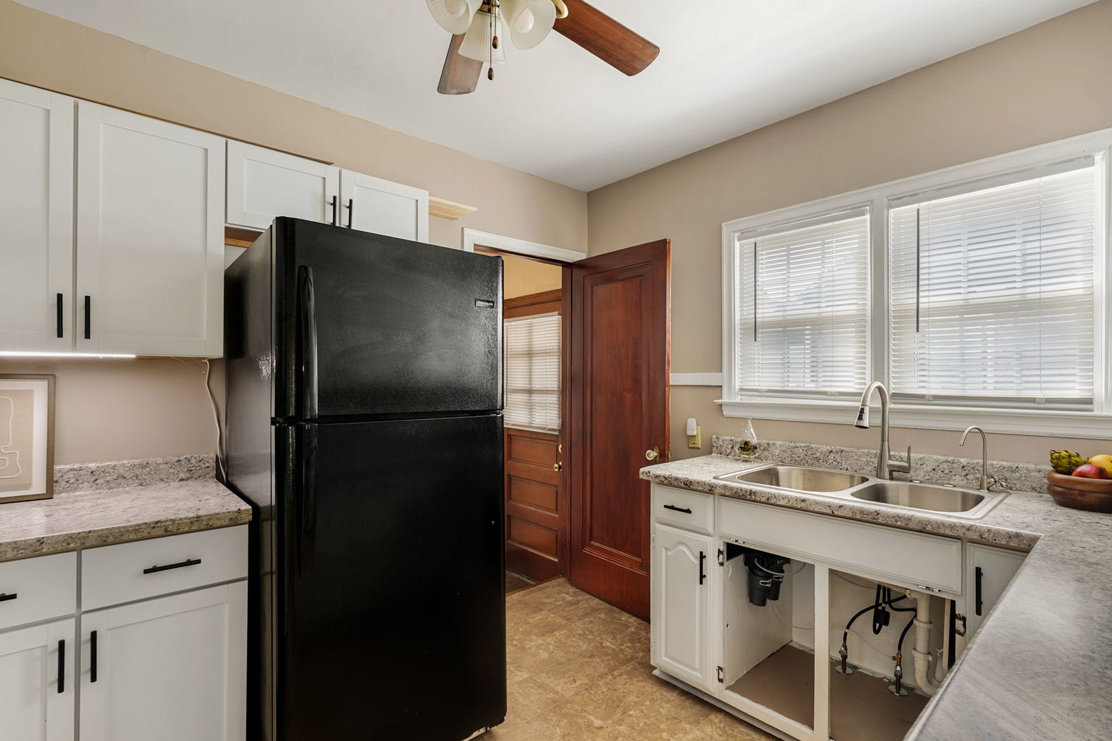 938 53rd Street Property Photo 6
