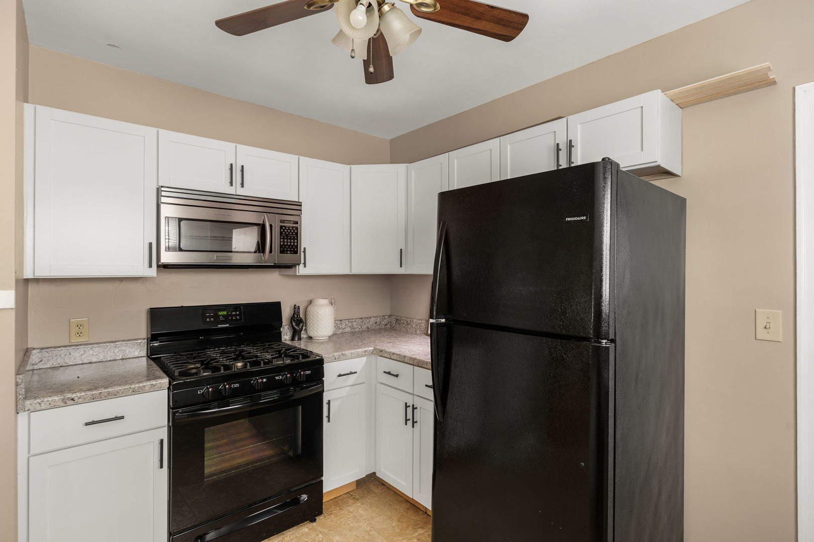938 53rd Street Property Photo 7