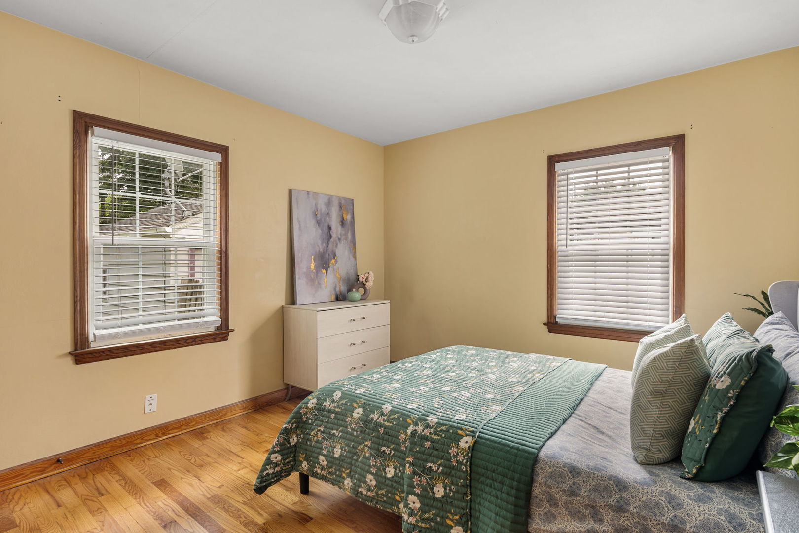 938 53rd Street Property Photo 9