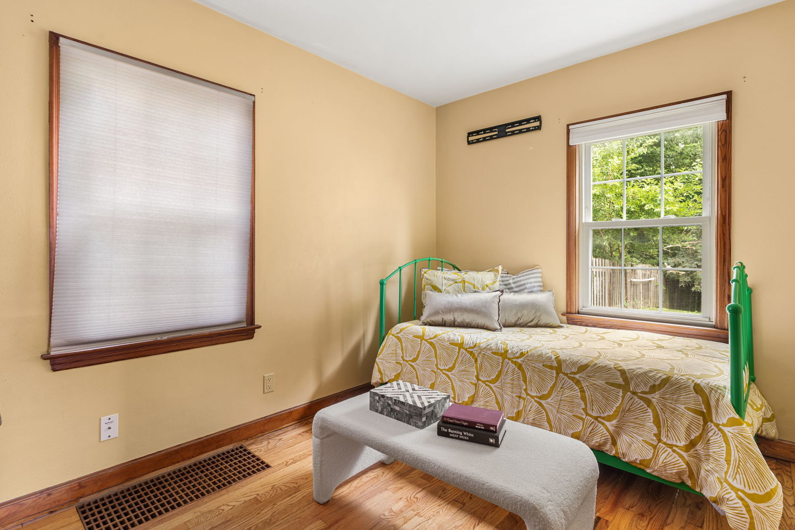 938 53rd Street Property Photo 12