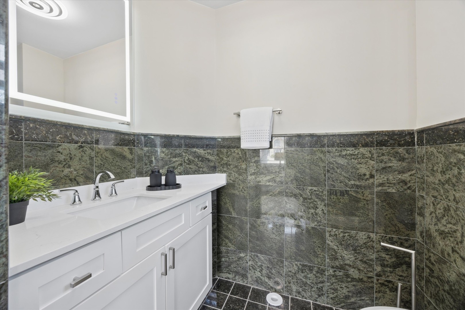 9807 W 57th Street Property Photo 19