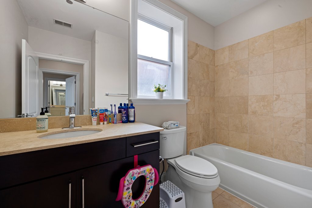 2811 N Bell Avenue 408 Property Photo 25