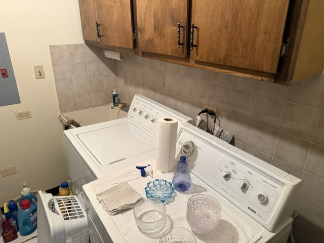 4125 W 93rd Place B Property Photo 11
