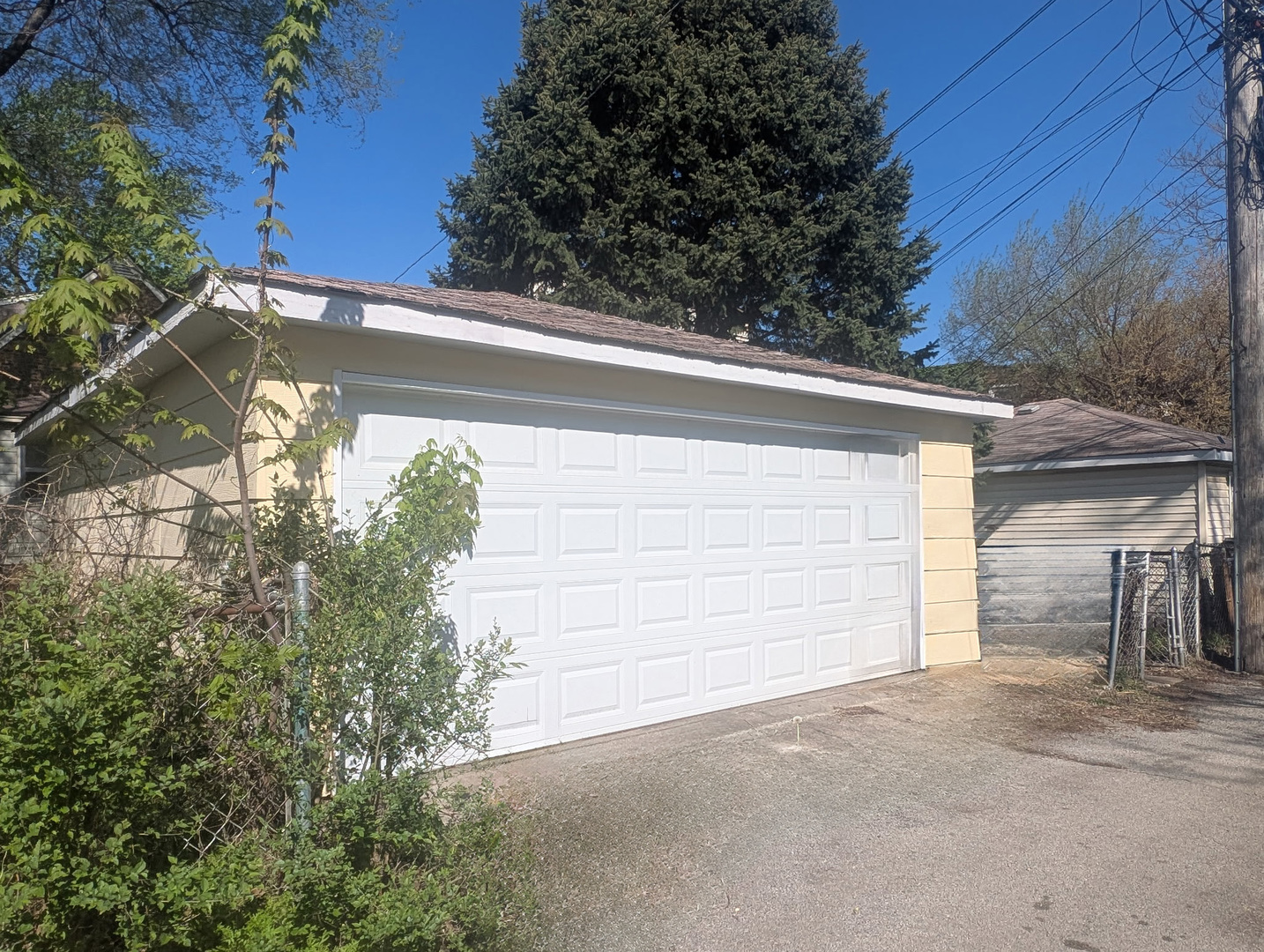 7933 S Harvard Avenue Property Photo 5
