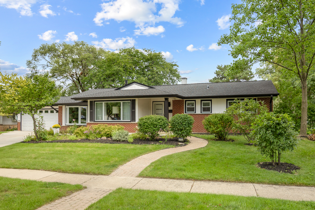 298 Peach Tree Lane Property Photo 1