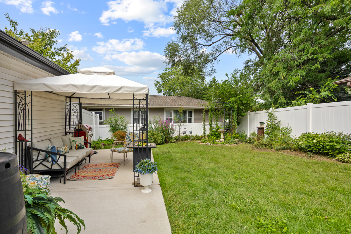 298 Peach Tree Lane Property Photo 25